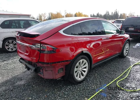 2019 Tesla Model X 100D/75D/Long Range из США, поврежденный, VIN 5YJXCBE21KF211465